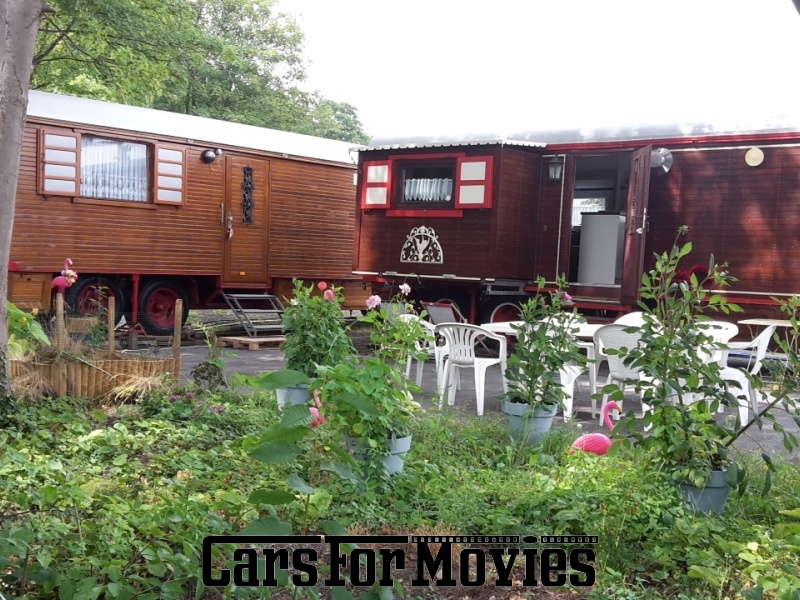 CarsForMovies | Sonstige Schaustellerwohnwagen 1971 Sonstige Braun Sonstige Nutzfahrzeug Wohnwagen Nordrhein-Westfalen 4837 Wohnwagen Zirkus Oldtimer DDR